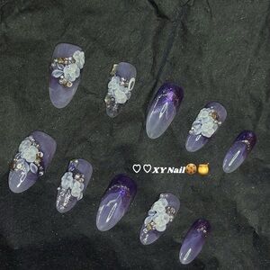 Purple Floral Nail Set